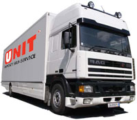 camion bianco con logo unit depositi